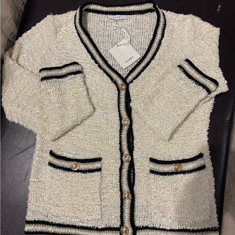 Sioni Cream and Black Cardigan with V-Neck and Ribbed Cuffs